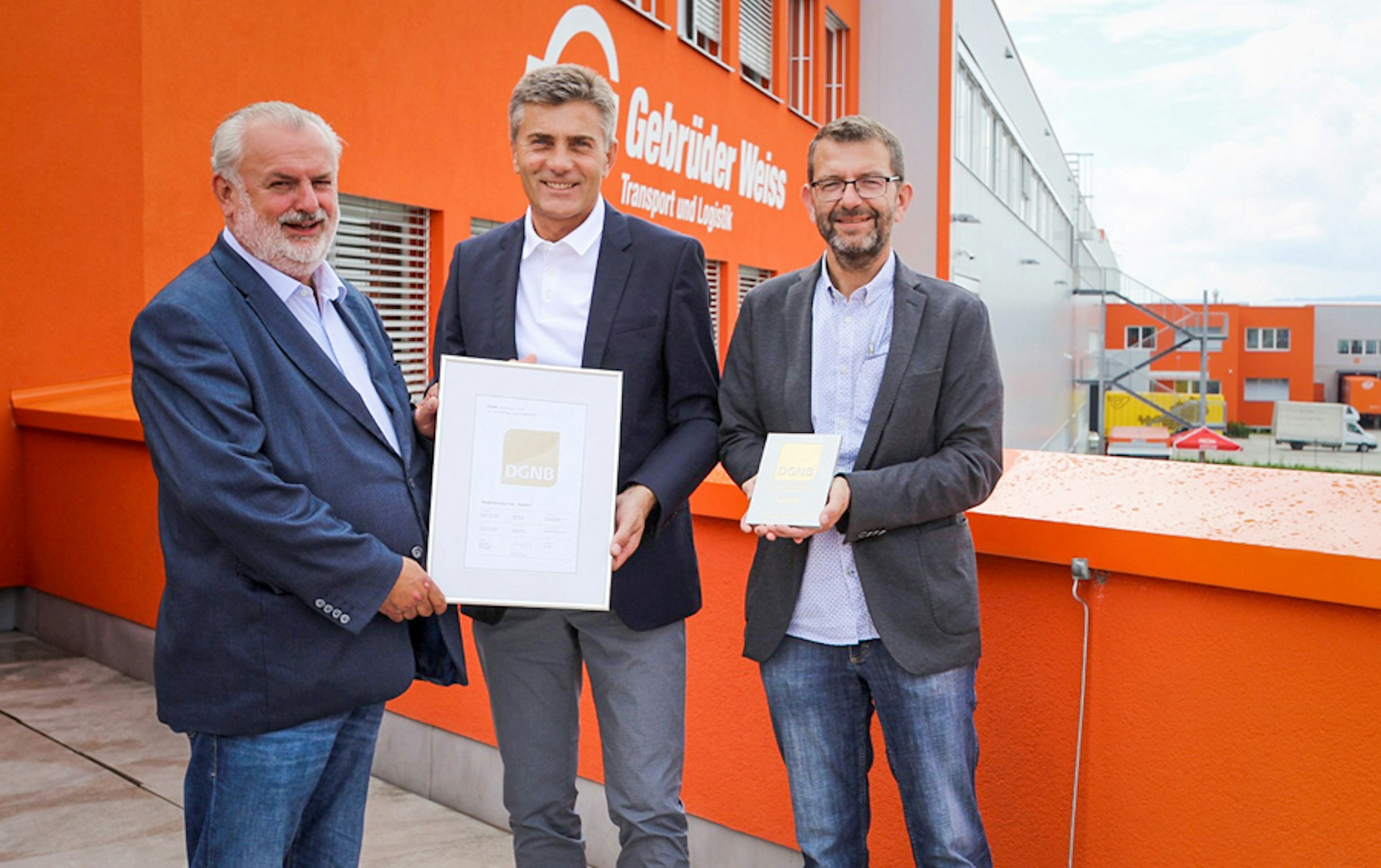 Gebrüder Weiss receives award for sustainable building